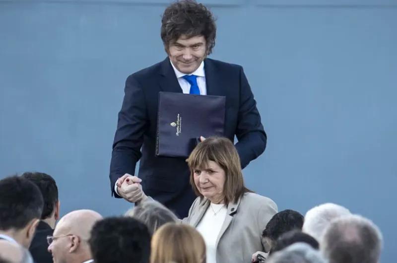 Milei se la jugó por Espert y ahora tiene que parar las peleas internas y salir a buscar votos