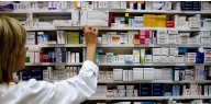 Prohíben venta de medicamentos que requieran receta médica a menores de edad