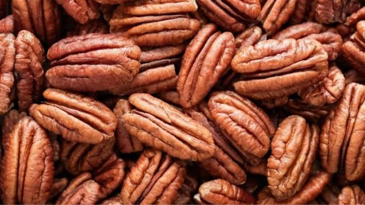 Post-Festive Detox: Reboot Your System With Pecan-Powered Smoothies, Bowls And Salads