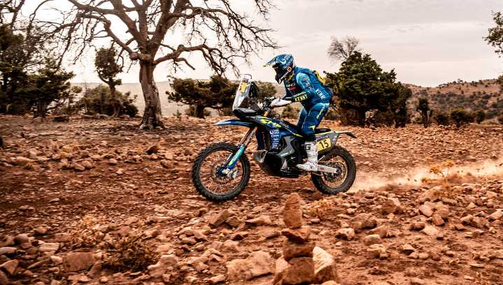Santolino inicia el Rally du Maroc con buenas sensaciones pese a los contratiempos