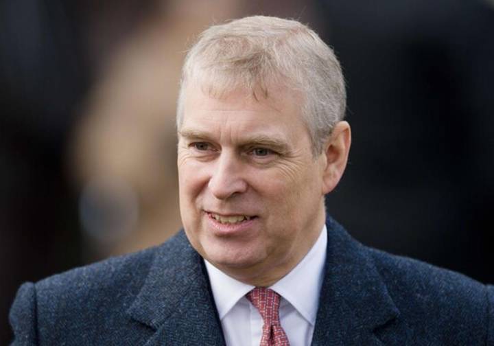 El príncipe Andrés recibió a Jeffrey Epstein en Royal Lodge dos meses después de la orden de arresto contra el pederasta