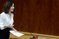 Ayuso y el PP hacen mofas y celebran el fin de la flotilla: “Es una asamblea flotante. Ada Colau se ha bañado en las islas griegas”
