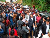 Gobierno de Puebla envía maquinaria a Eloxochitlán para reabrir caminos tras deslaves