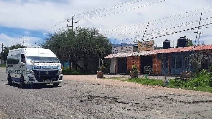 Demandan mejora del camino de San José Atlán