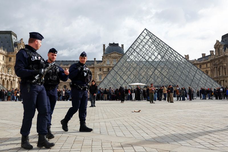 French police make more arrests in Louvre heist investigation
