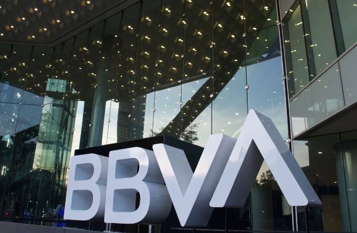 Banco Sabadell se le “indigesta” a BBVA: No logra concretar su compra