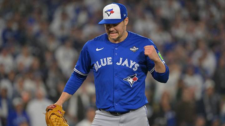 Blue Jays most to blame for 18th inning World Series Game 3 loss
