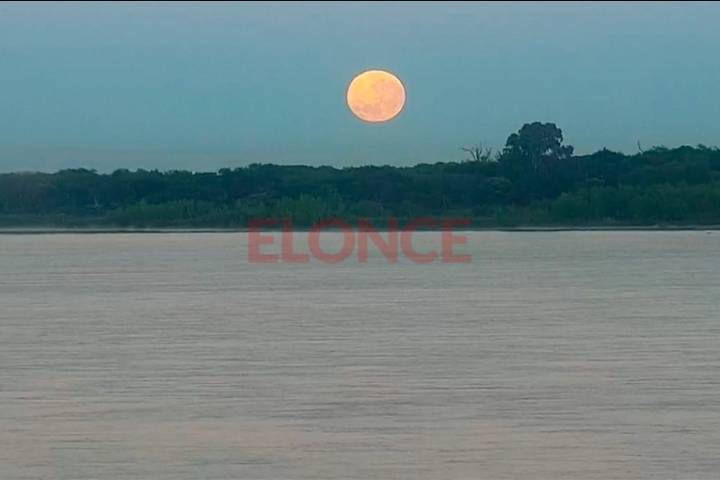 Así se vio la Superluna de octubre: más grande, brillante y cercana a la Tierra