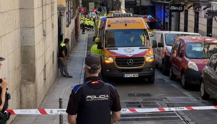 Edificio en obra se derrumbó y dejó cuatro trabajadores fallecidos en Madrid: murió la arquitecta y tres obreros