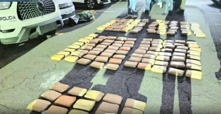 Detienen a dos colombianos con más de 1.600 paquetes de droga en la Amazonia ecuatoriana