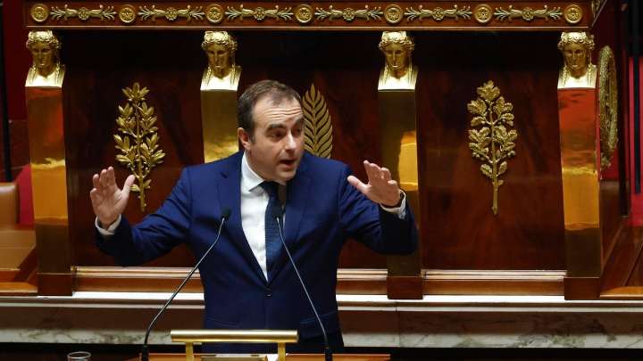 Sébastian Lecornu respira y supera las dos mociones de censura que amenazaban la continuidad de su Gobierno