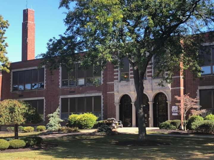 E-bikes banned from Avon Lake schools: Sentinel Watch