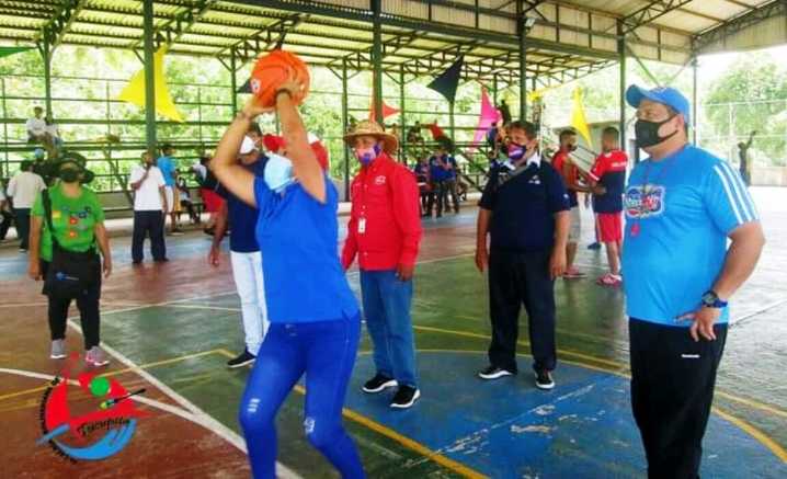 Con octagonal de baloncesto: Ruta Deportiva Bicentenaria llegó a Clavellina