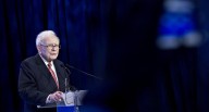 Warren Buffett vuelve a la caza tras años de abstenerse de grandes adquisiciones