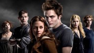 This ‘Twilight’ Soundtrack Song Is The Reason Everyone’s Calling Fall “Hoa Hoa Hoa Season”