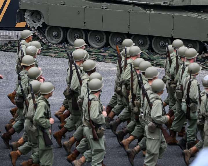 Trump y el uso de las fuerzas armadas para implementar su agenda política