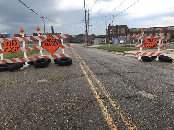 Warren business owner considers leaving if Dana Street is reopened
