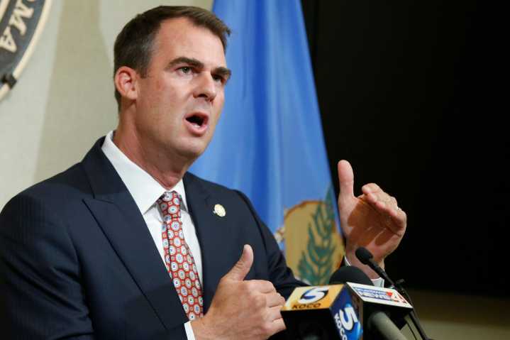 GOP Governor Pushes Back on Trump Deploying Texas National Guard in Illinois