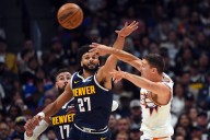 Deadspin | Nuggets spread scoring around, blow out Suns