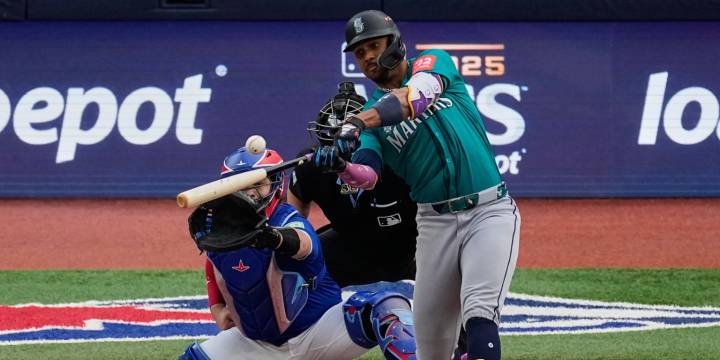 Julio Rodríguez homers in 1st inning of ALCS Game 2 2025