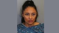 Hispana acusada de conducir ebria y ocasionar accidente que lesionó a dos mujeres en Illinois