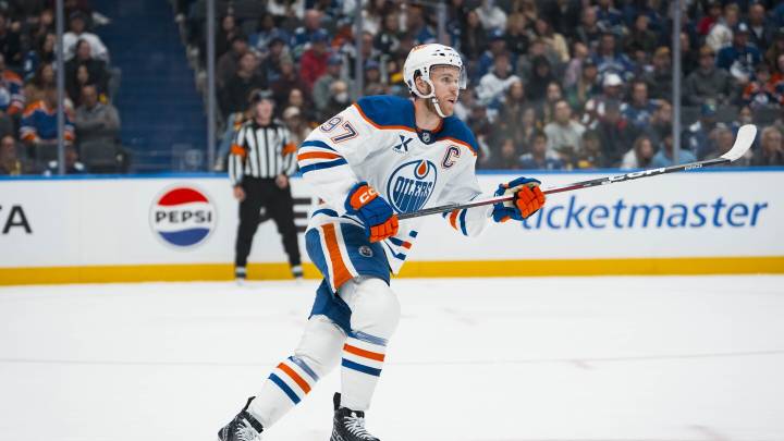 Connor McDavid signs a two-year, $25 million contract extension with the Edmonton Oilers