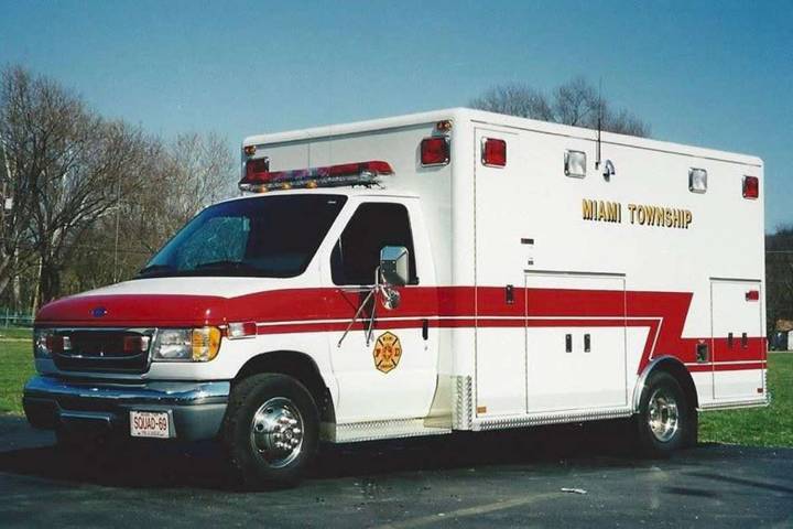 At Least 10 Injured After Third-Floor Balcony Breaks off Building in Cincinnati