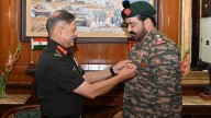 Mohanlal meets Army Chief in Delhi, receives commendation for Dadasaheb Phalke win