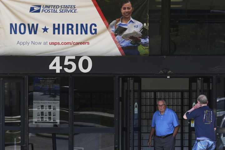 Lack of jobs data due to government shutdown muddies view of hiring and the US economy