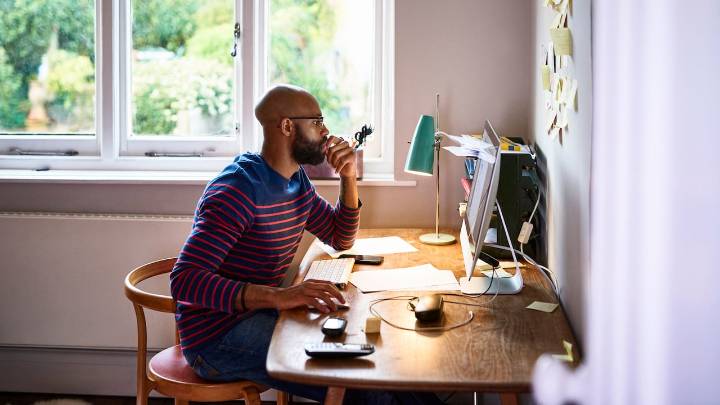 Trabaje desde la comodidad de su casa: empleos digitales al alza