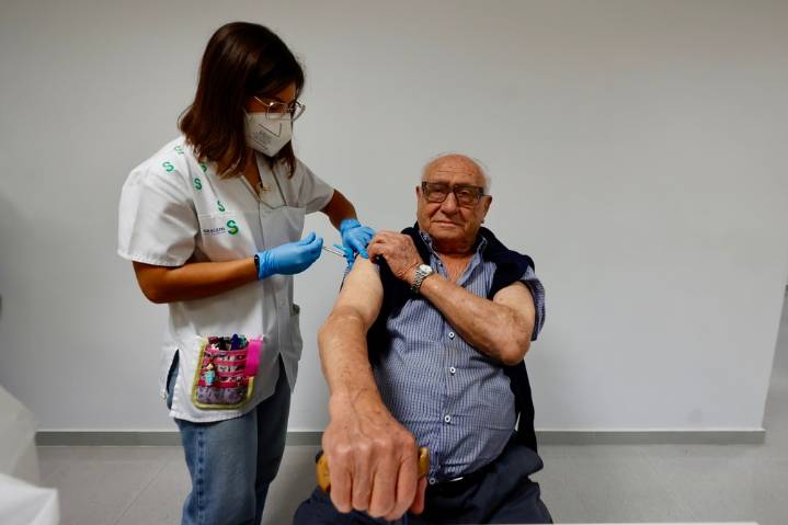 Comienza la campaña de vacunación contra la gripe para adultos