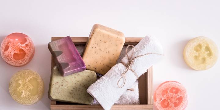 Dermatólogo desaconseja el uso de un producto muy popular en ducha de los colombianos: “Es innecesario”