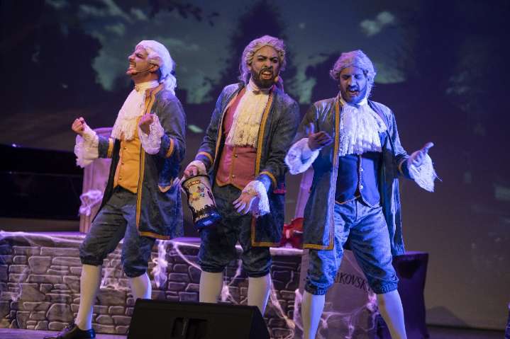La Chirichota, banda de músicos humoristas, llega al Perú con su sátira musical