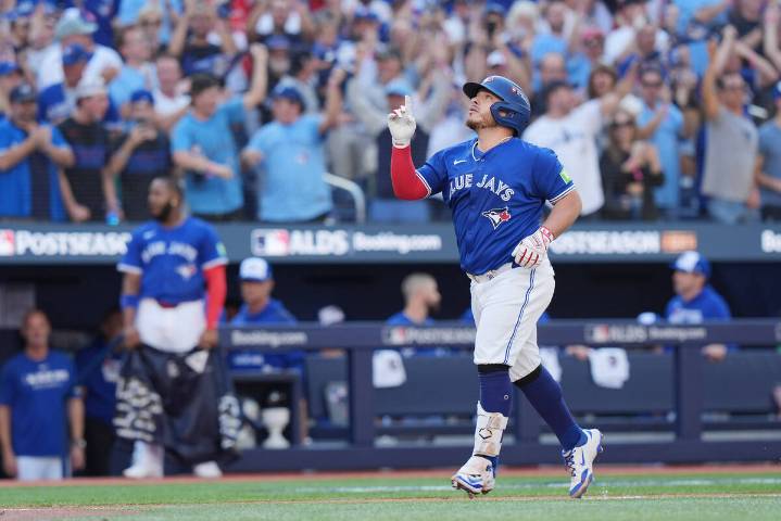 Yankees cost BetMGM bettor $1.2 million in MLB playoff loss to Blue Jays