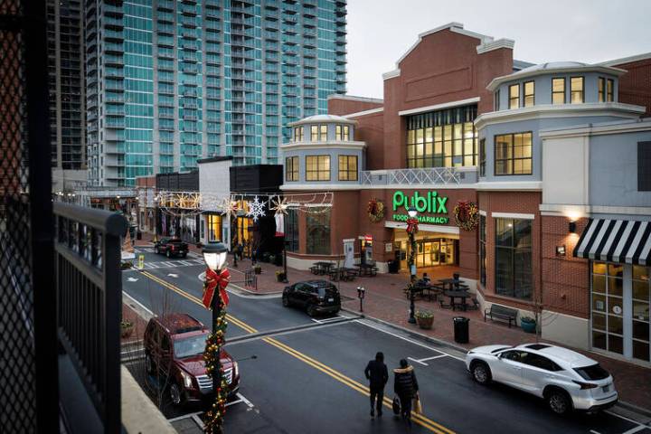 Customers may openly carry firearms in Florida’s Publix stores, company says