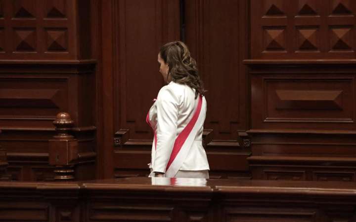 Palacio cortó transmisión y Dina Boluarte se fue sin despedirse