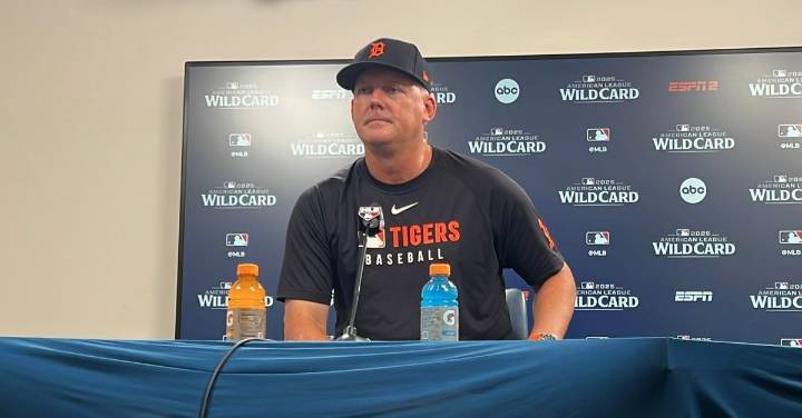 AJ Hinch signed to a long term extension earlier this year