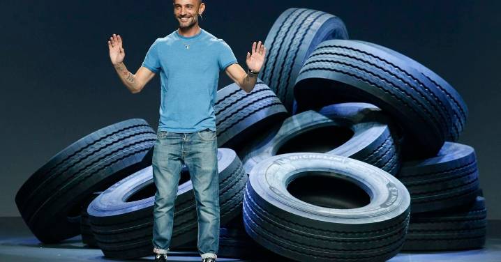 De artista de cabaré contratado por Alaska a diseñador de moda: un documental recupera la figura de David Delfín