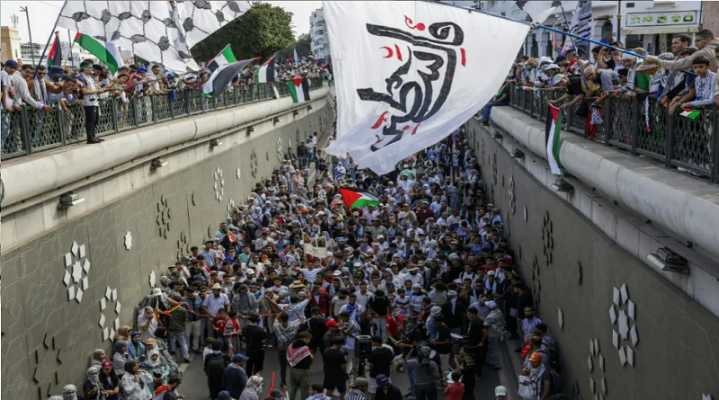 Miles de personas en Marruecos marchan contra genocidio en Gaza