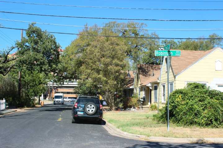 21-foot sound barriers approved along I
