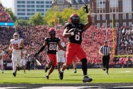 Cincinnati uses fast start to take down No. 14 Iowa State 38