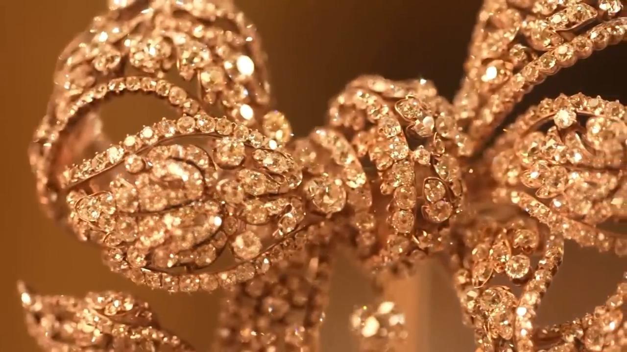 Jewels stolen from the Louvre include imperial crowns and necklaces