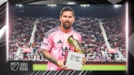 Lionel Messi presented with Golden Boot in pregame ceremony