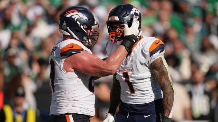 Broncos rally from 14-point deficit to beat Eagles