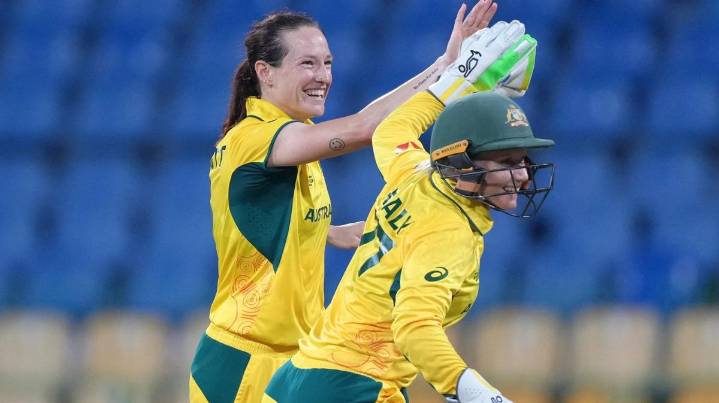 Australian cricket great Megan Schutt eyes dream retirement after backflipping on initial decision