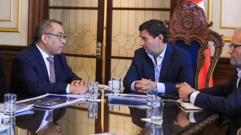 Alcalde de Lima y ministro de Transportes se reunieron para coordinaciones sobre el tren Lima