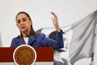 Sheinbaum corta rumores por el acomodo de líderes de Morena en el Zócalo
