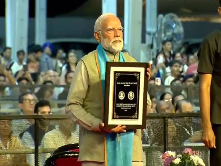 PM Modi Commemorates Sardar Patel's 150th Anniversary with Stamp, Coin Unveilings