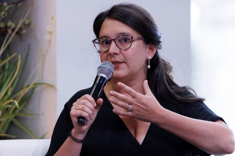 Free Press founder Bari Weiss named editor of CBS News after deal with Paramount
