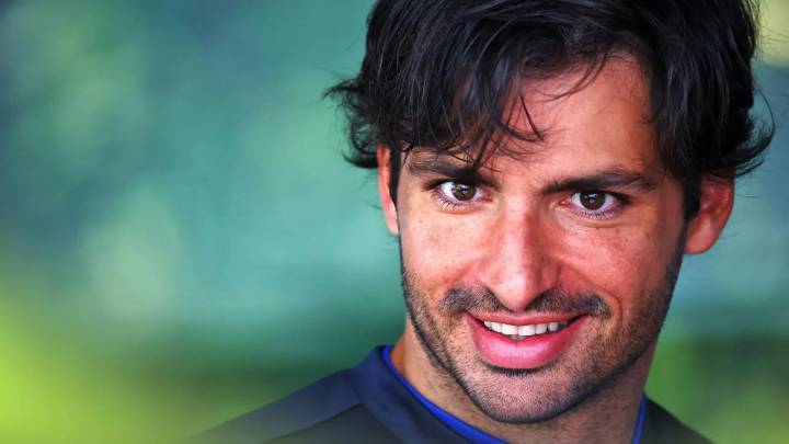 Carlos Sainz backtracks on Singapore GP ‘girlfriend obsession’ comment